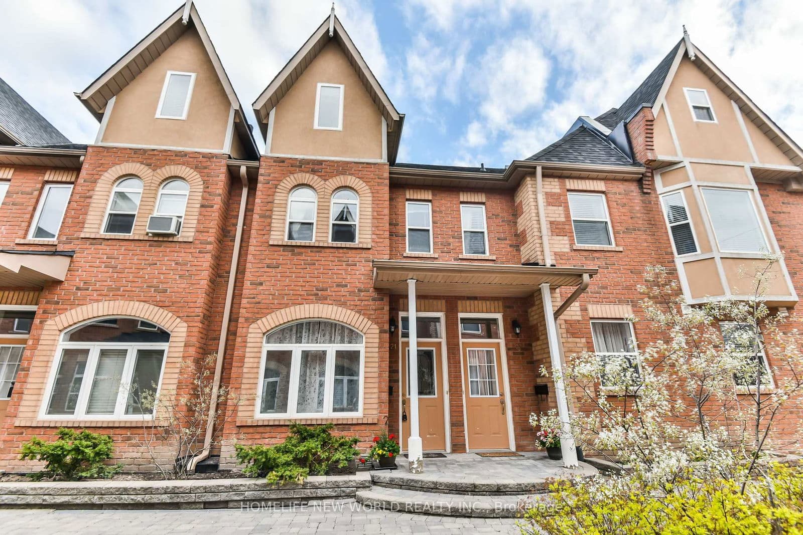 125 Hall Street, Unit 21