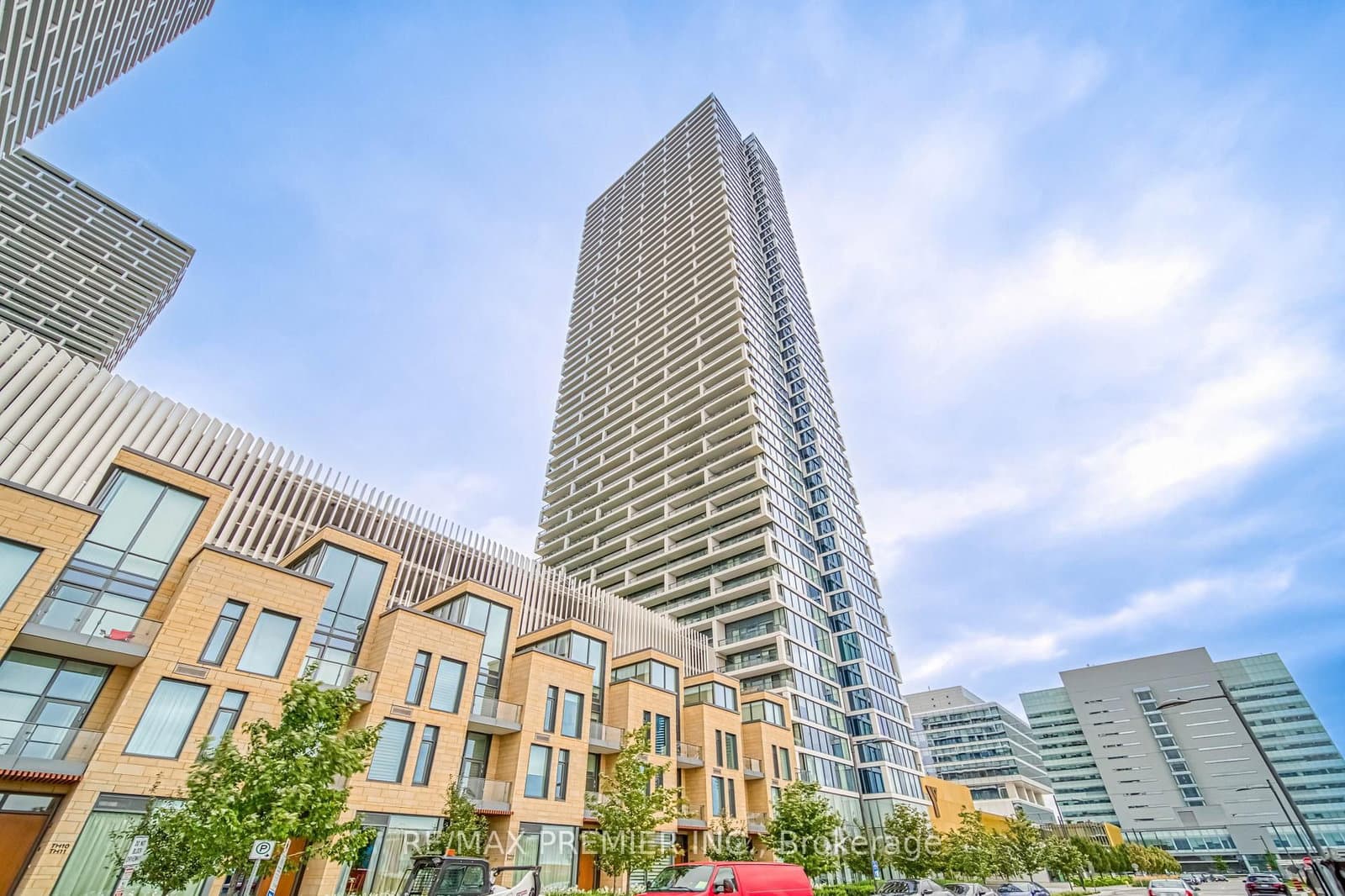5 Buttermill Avenue, Unit 503