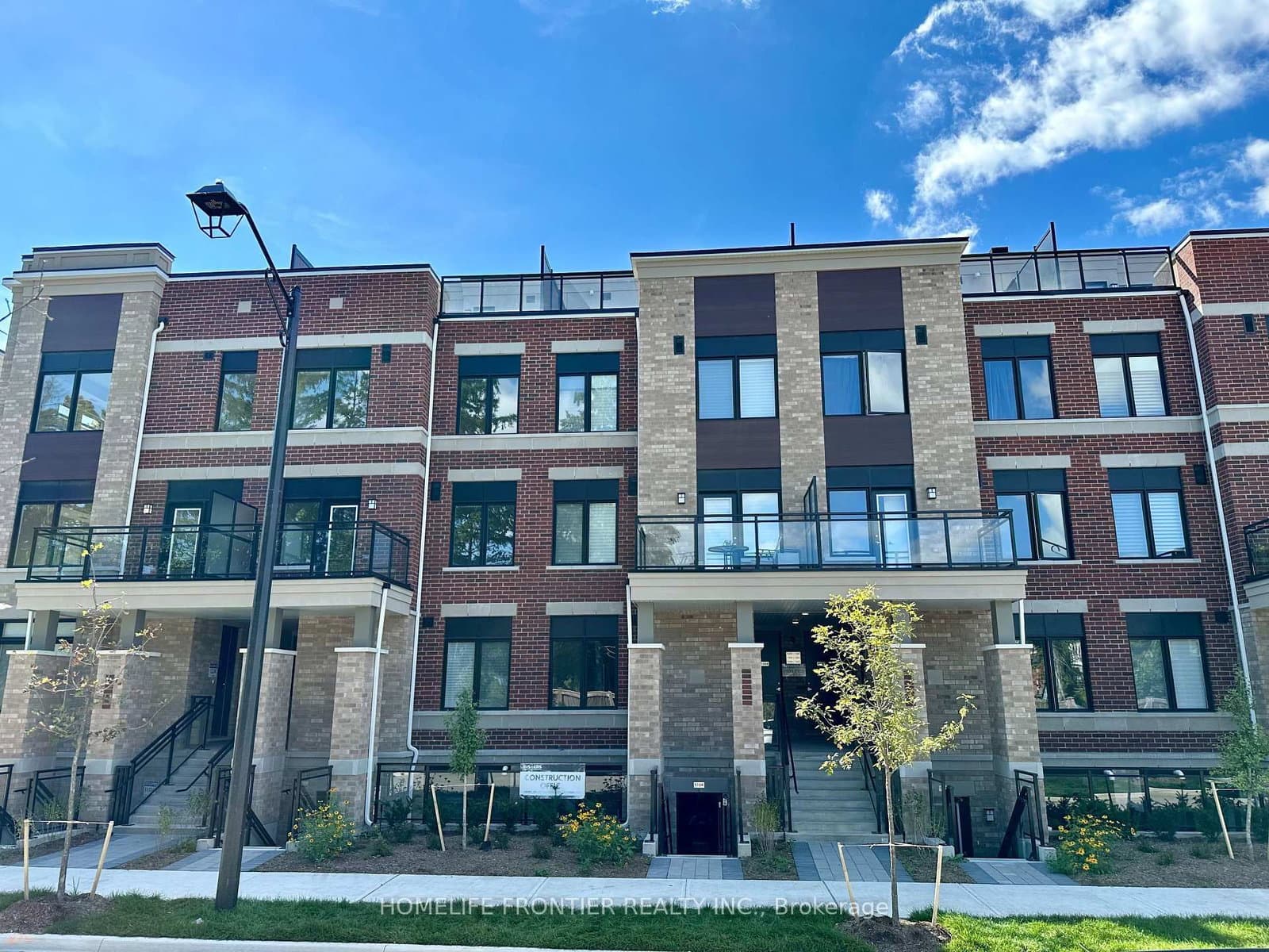 56 Elizabeth Street S, Unit 1306