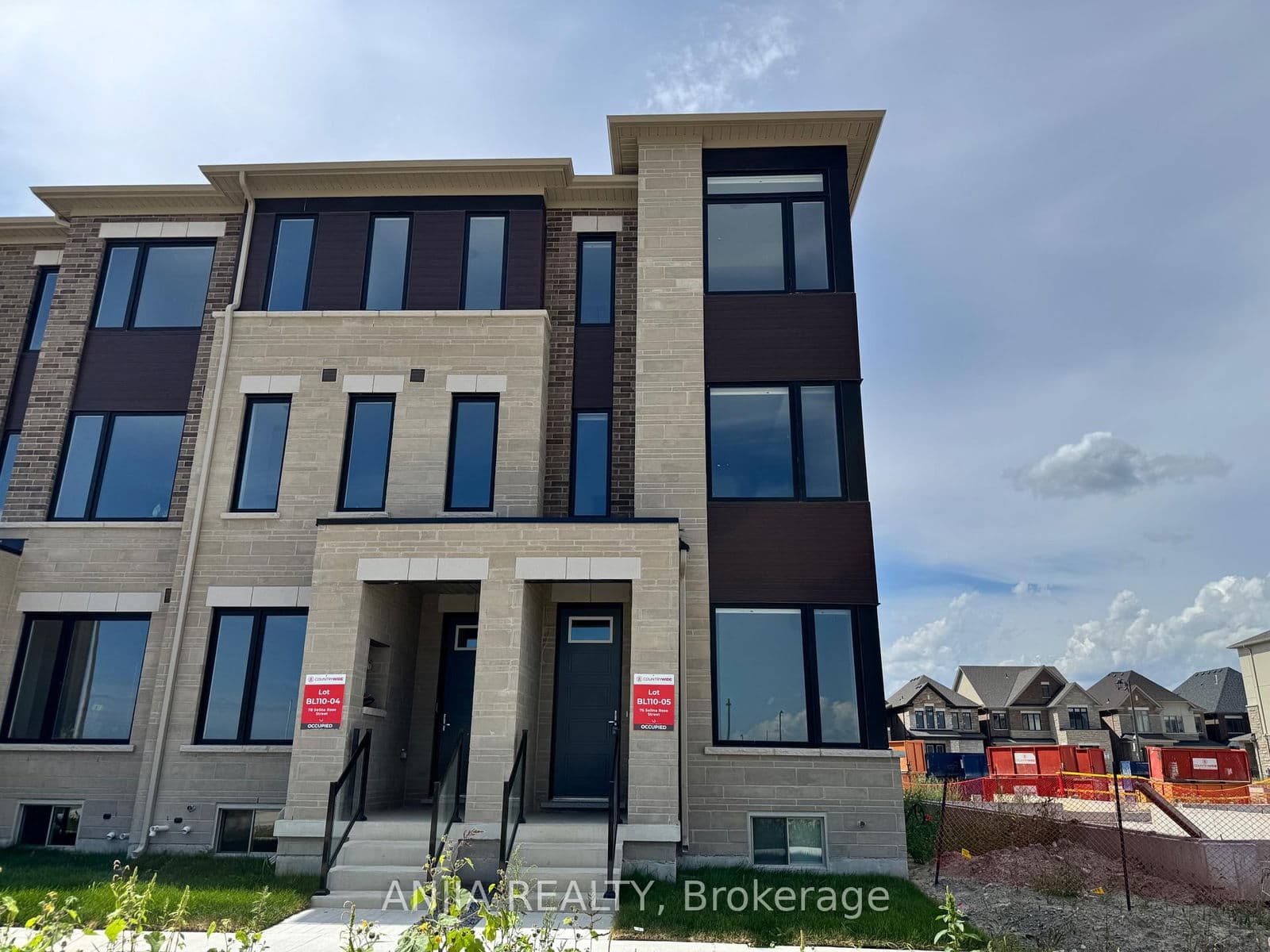 76 Selina Rose Street