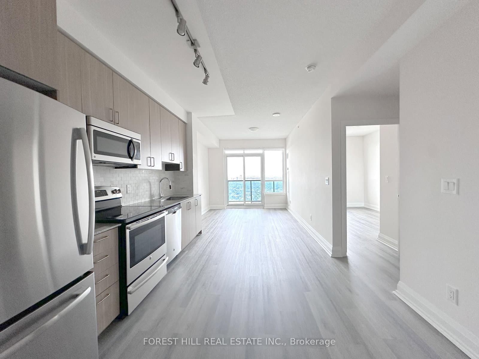 7161 Yonge Street, Unit 2722