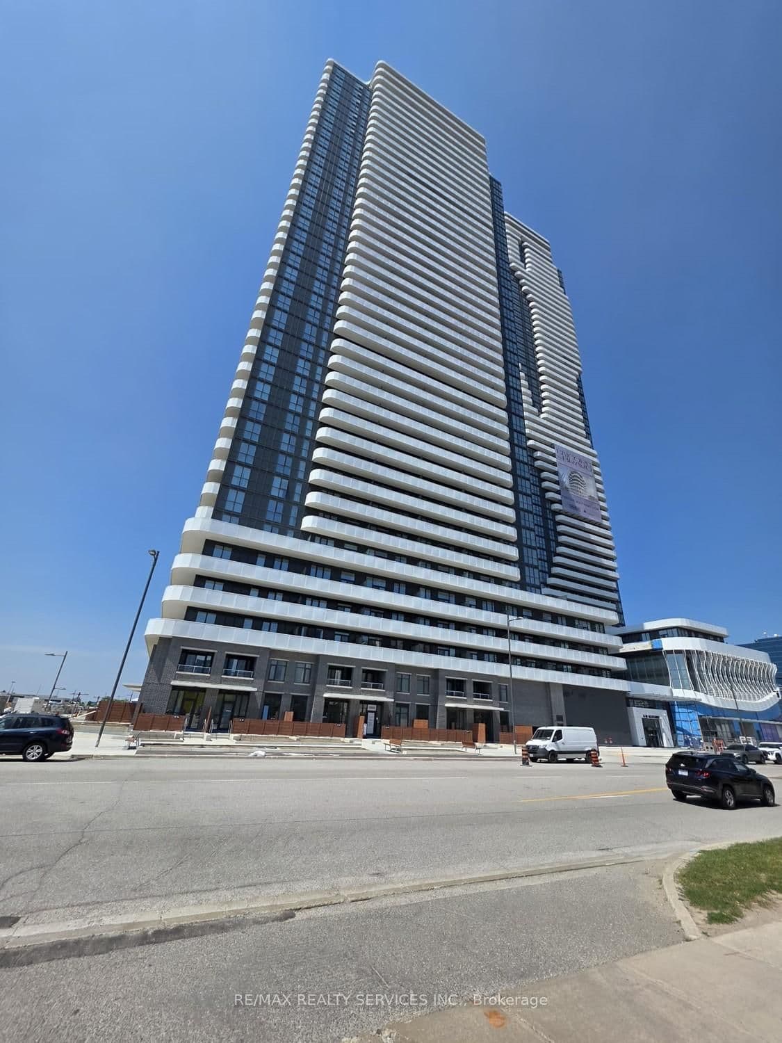 28 Interchange Way, Unit 1815