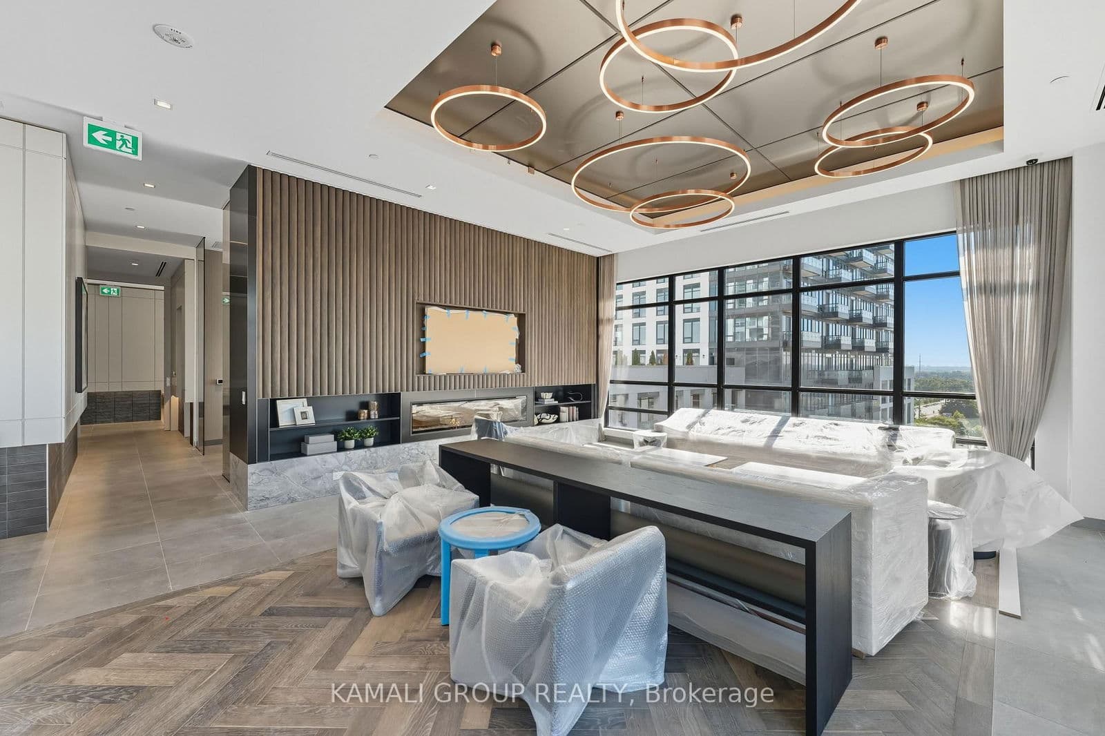 #523 - 8888 Yonge Street