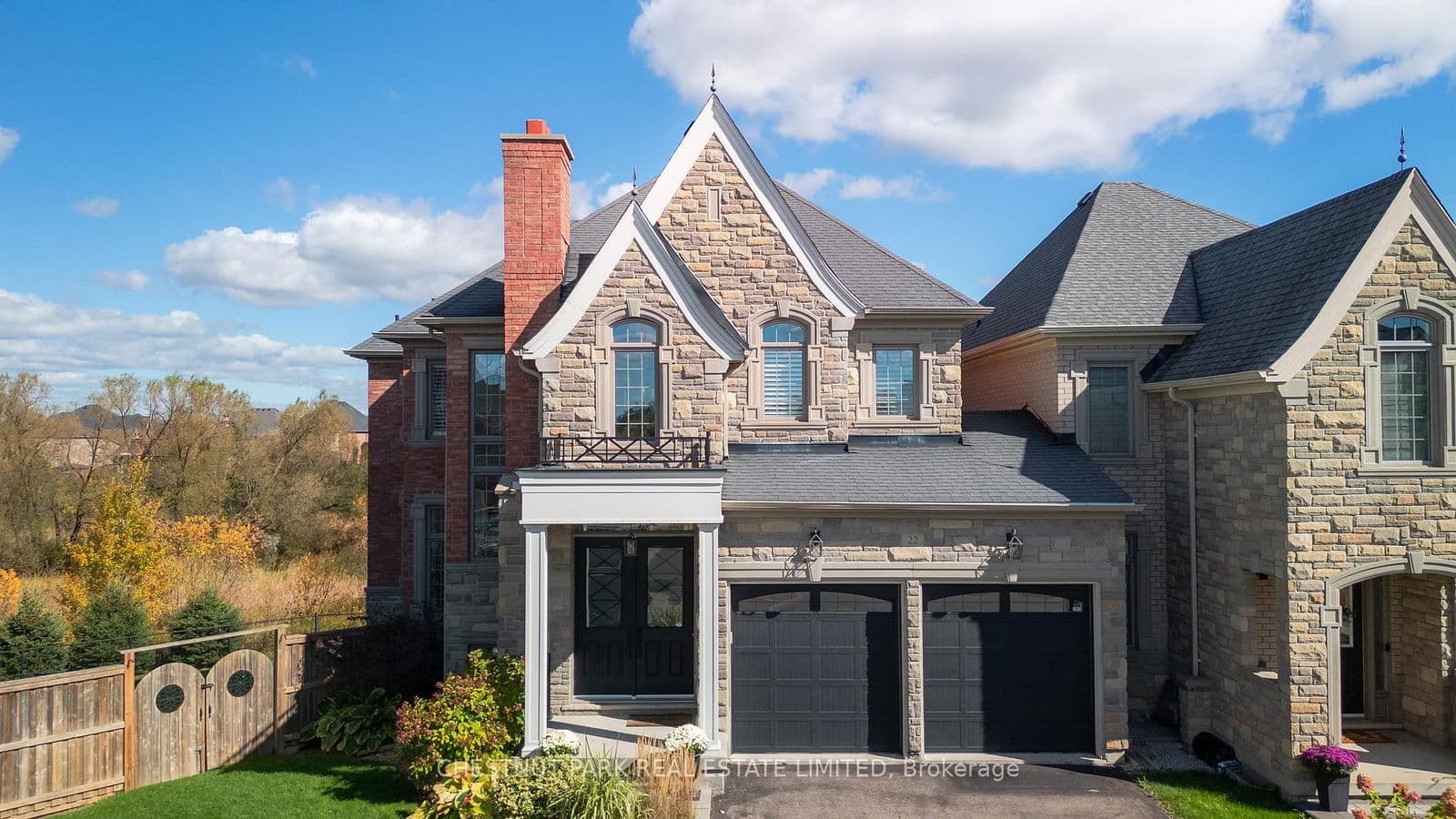 22 Alex Campbell Crescent