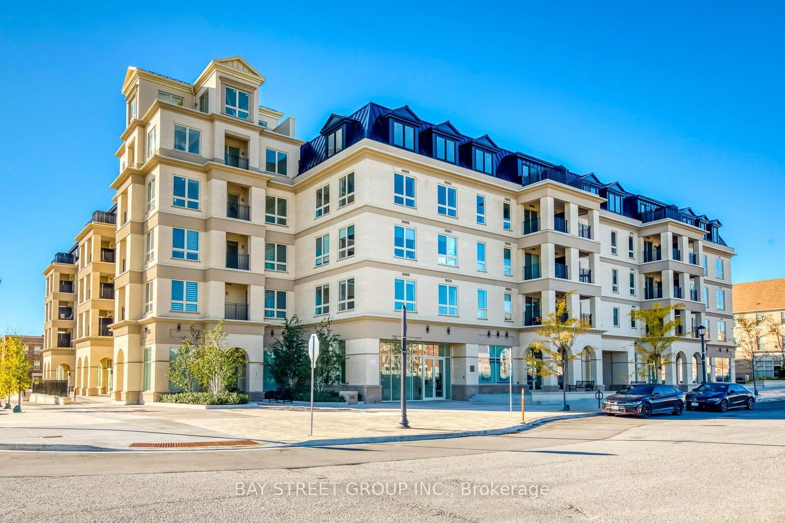 101 Cathedral High Street, Unit 327