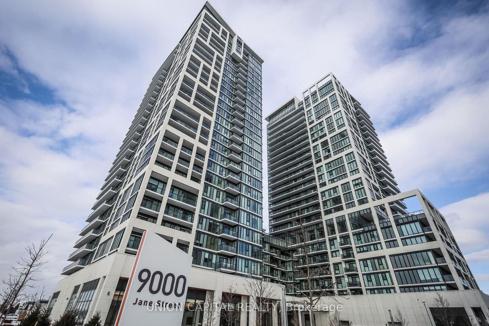 9000 Jane Street, Unit PH208