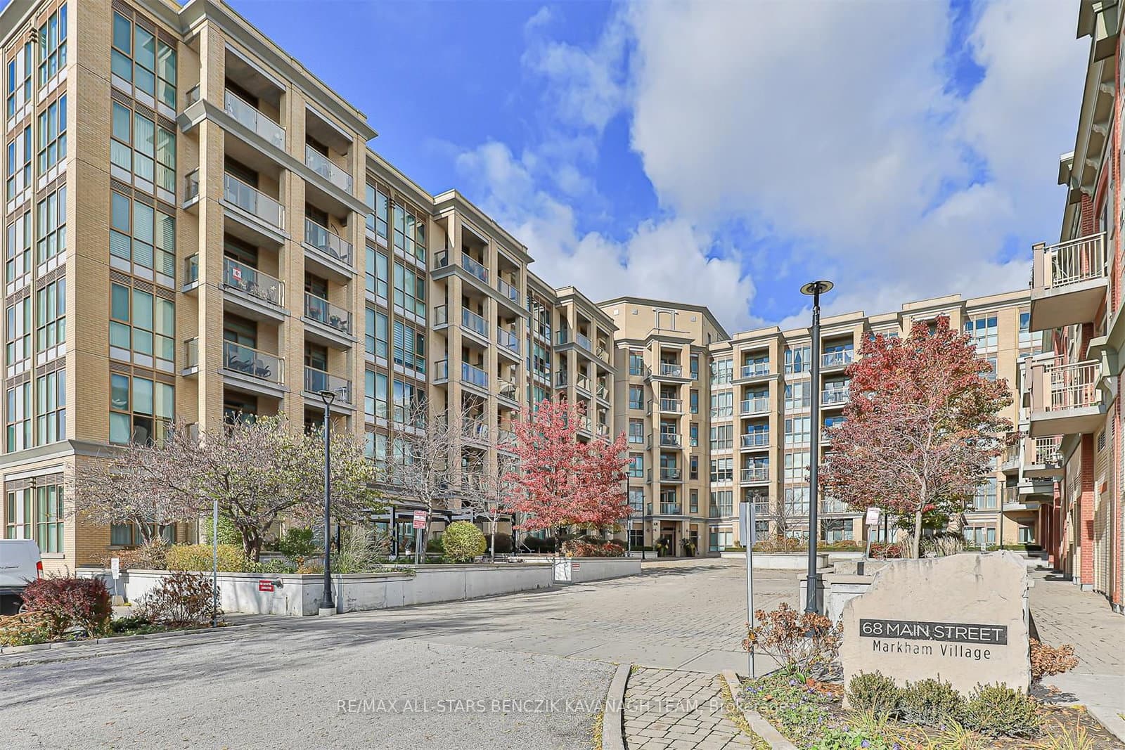 68 Main Street N, Unit 212