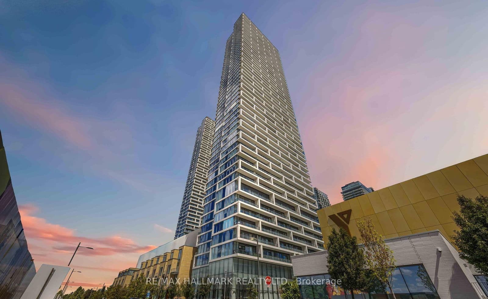 #4009 - 5 Buttermill Avenue