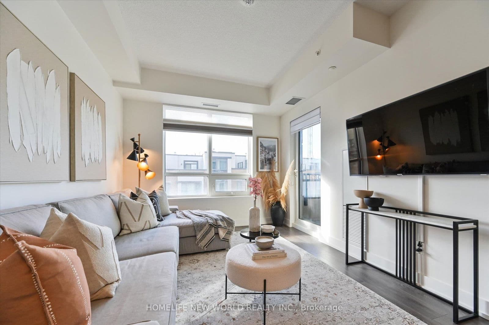 #318W - 268 Buchanan Drive