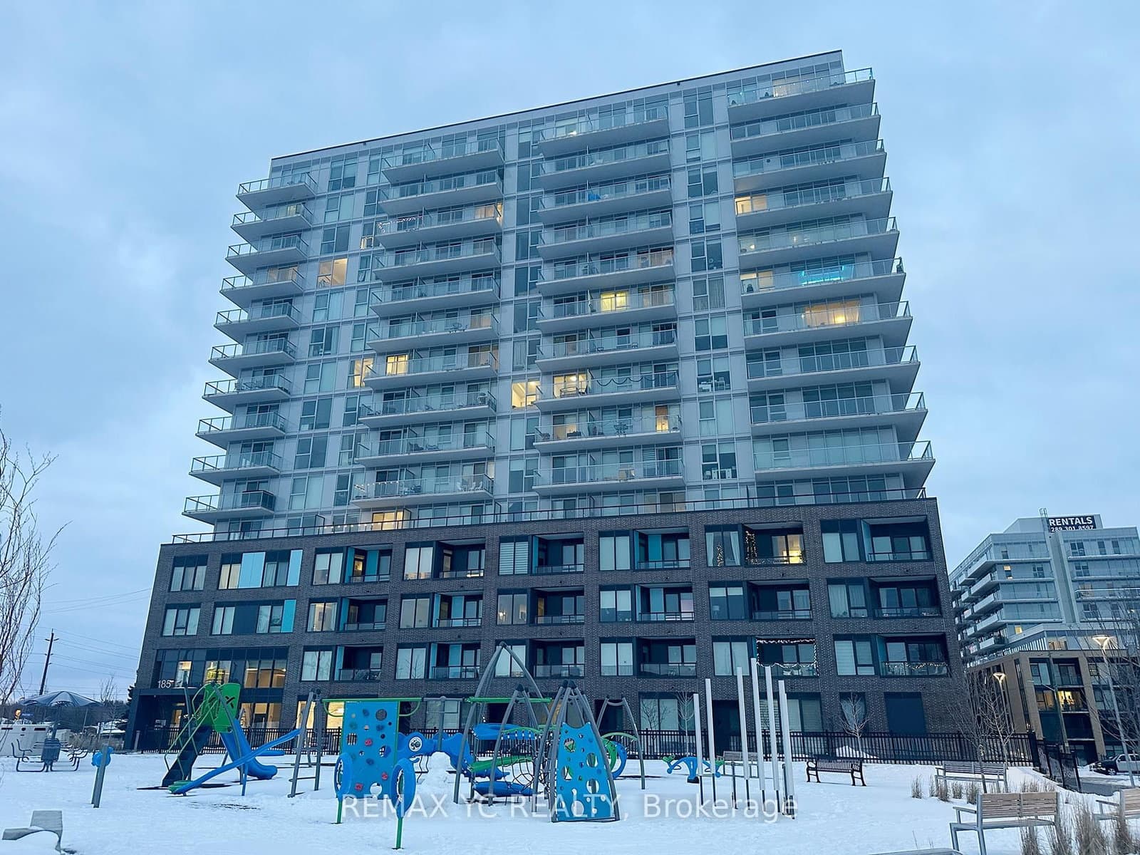 185 Deerfield Road, Unit 1201