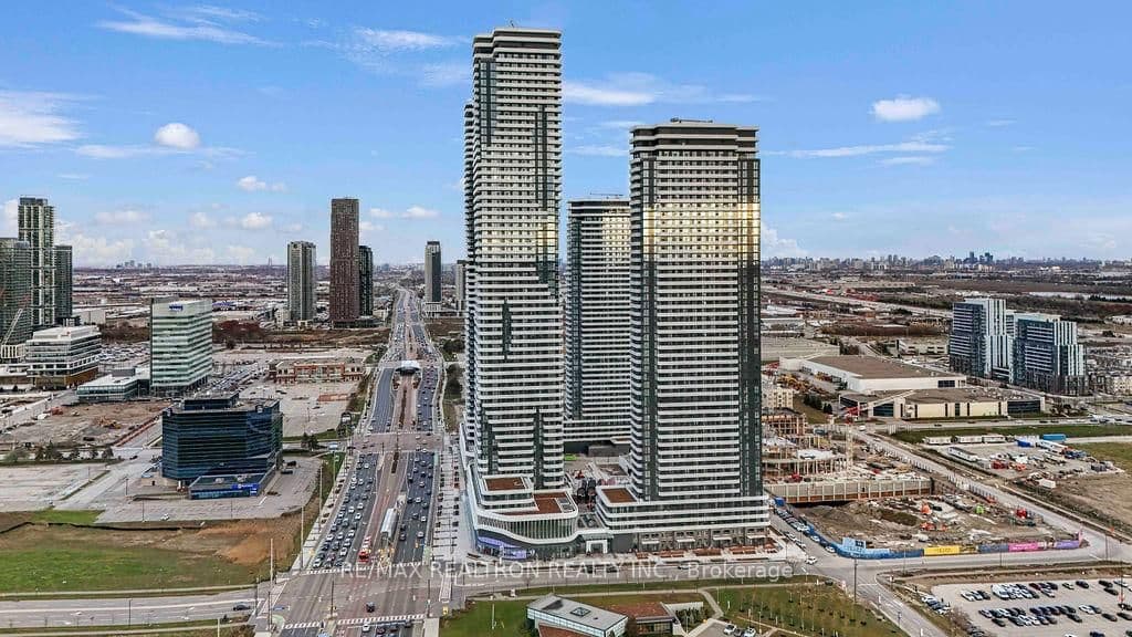 #4608 - 225 Commerce Street