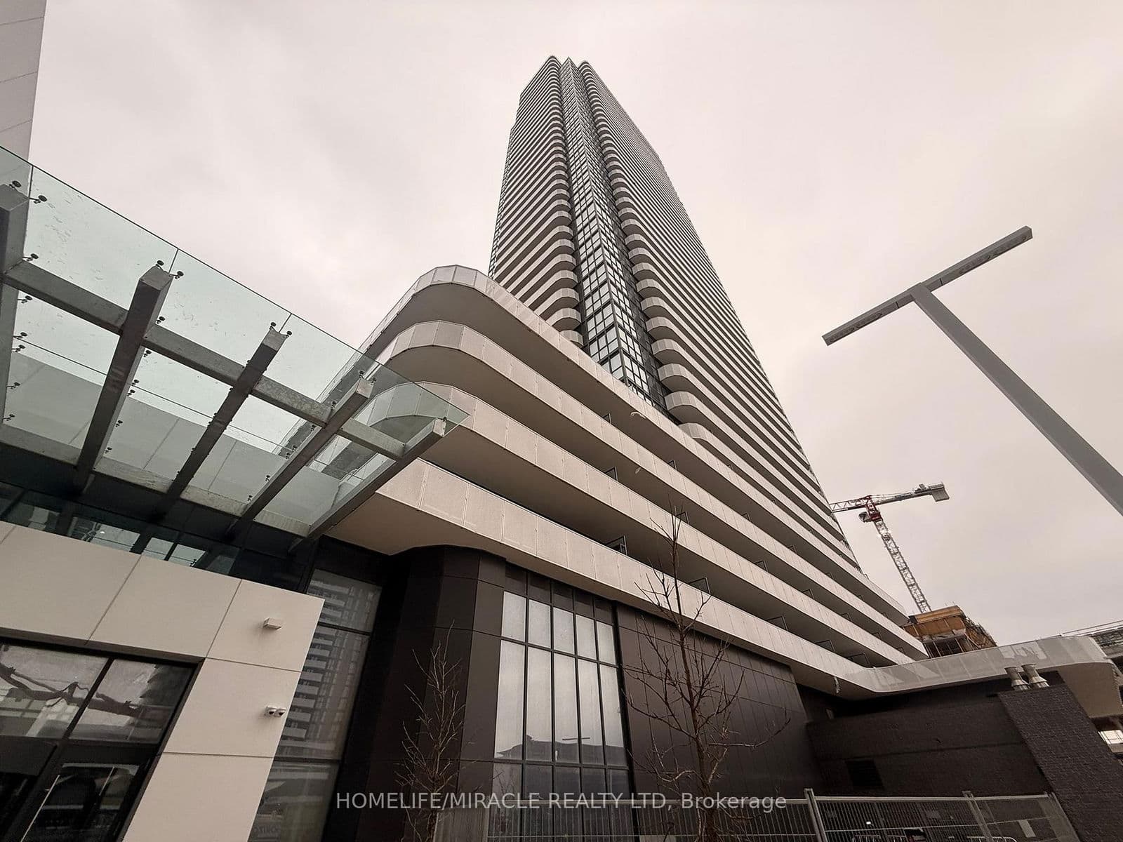 #2005 - 28 Interchange Way