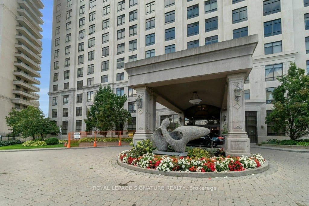 #707 - 9235 Jane Street