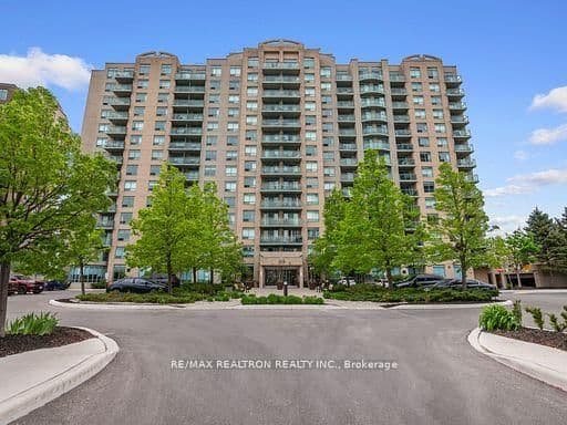 #720 - 39 Oneida Crescent