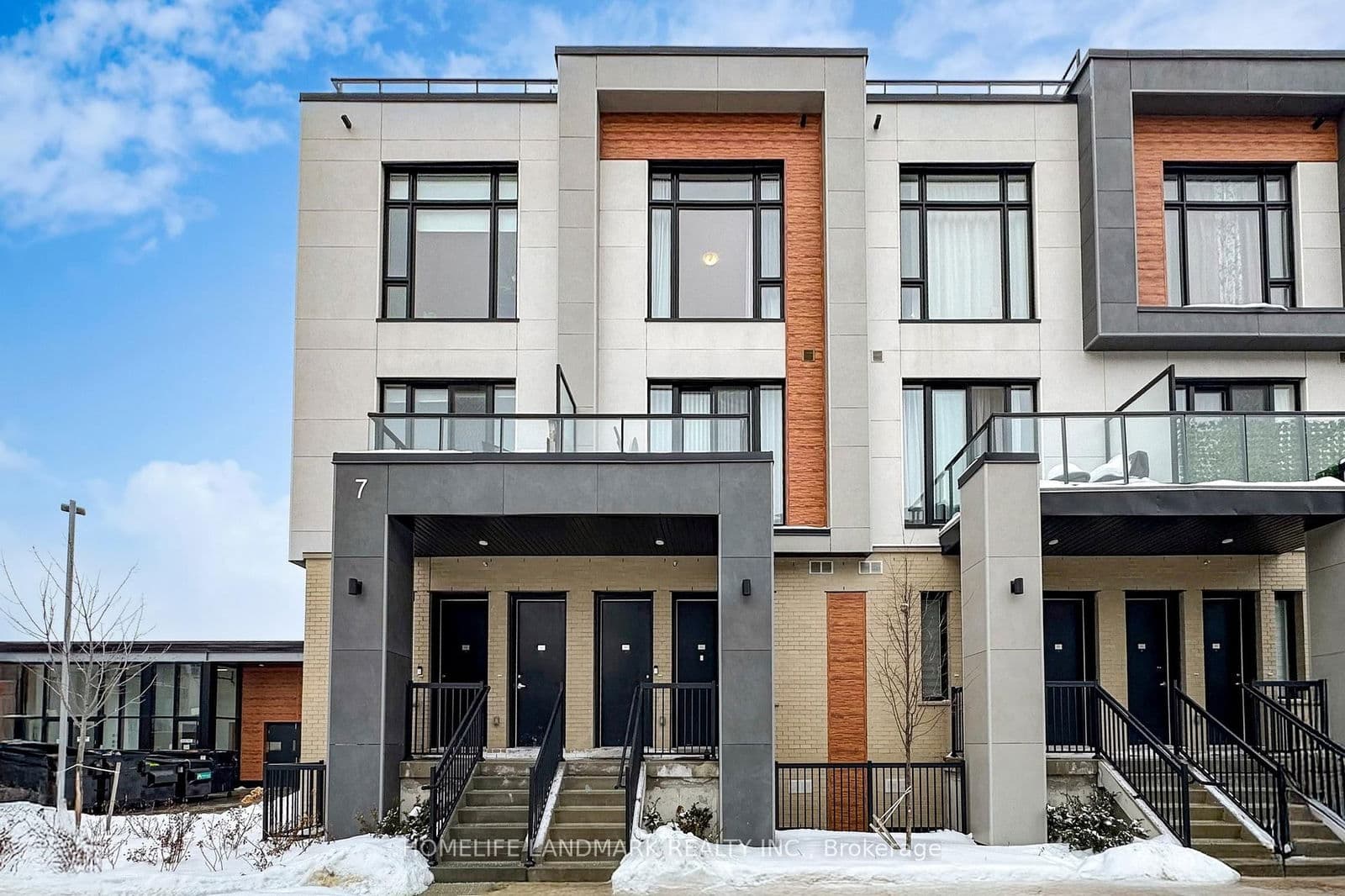 7 Steckley House Lane, Unit 614