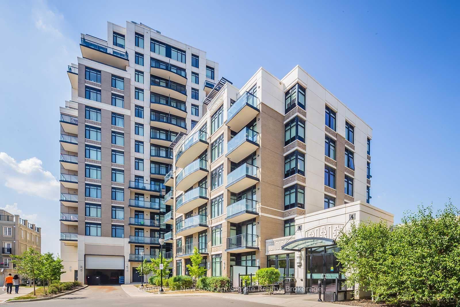 #904 - 131 Upper Duke Crescent