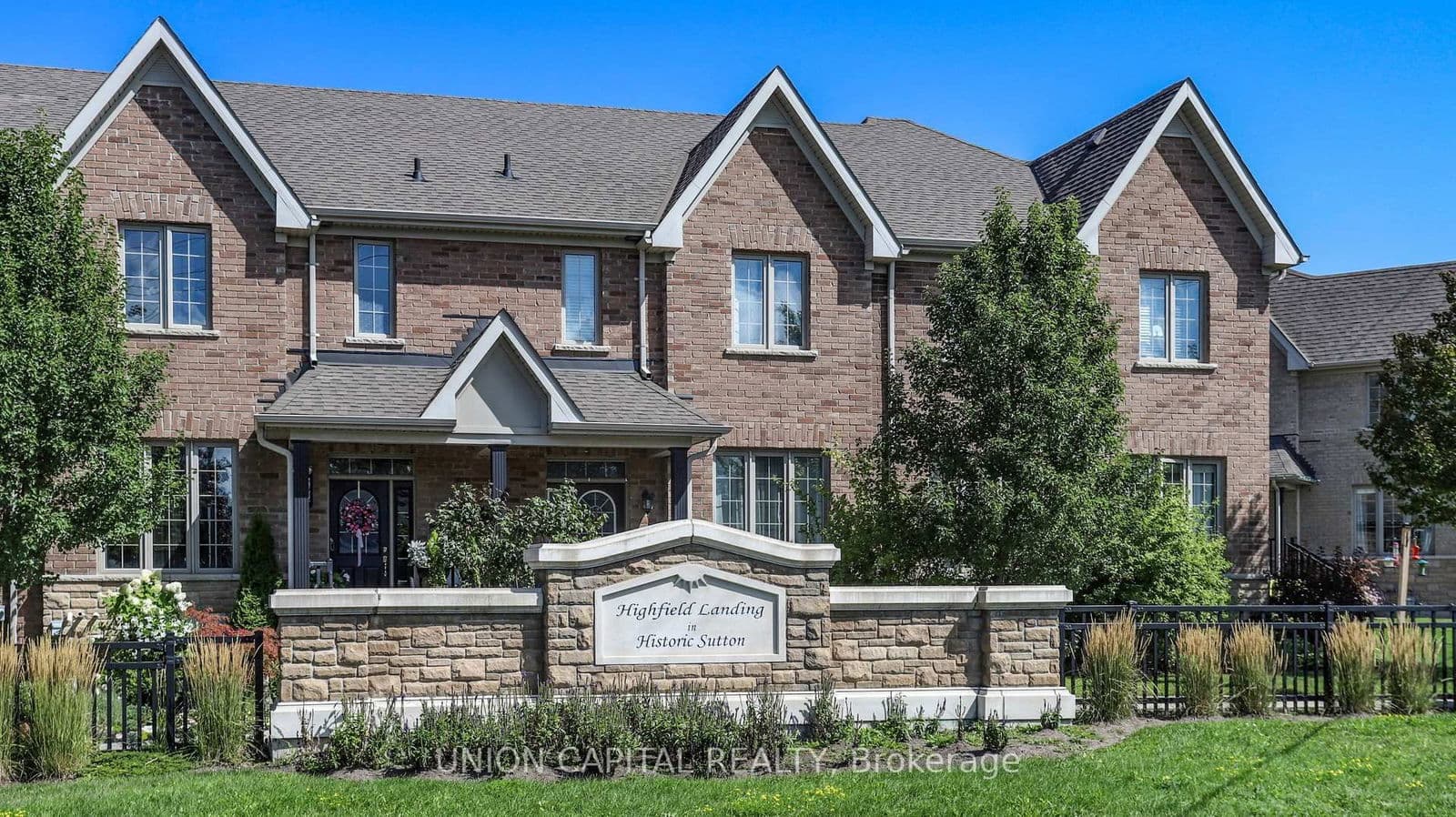 8 Vita Stephanie Court