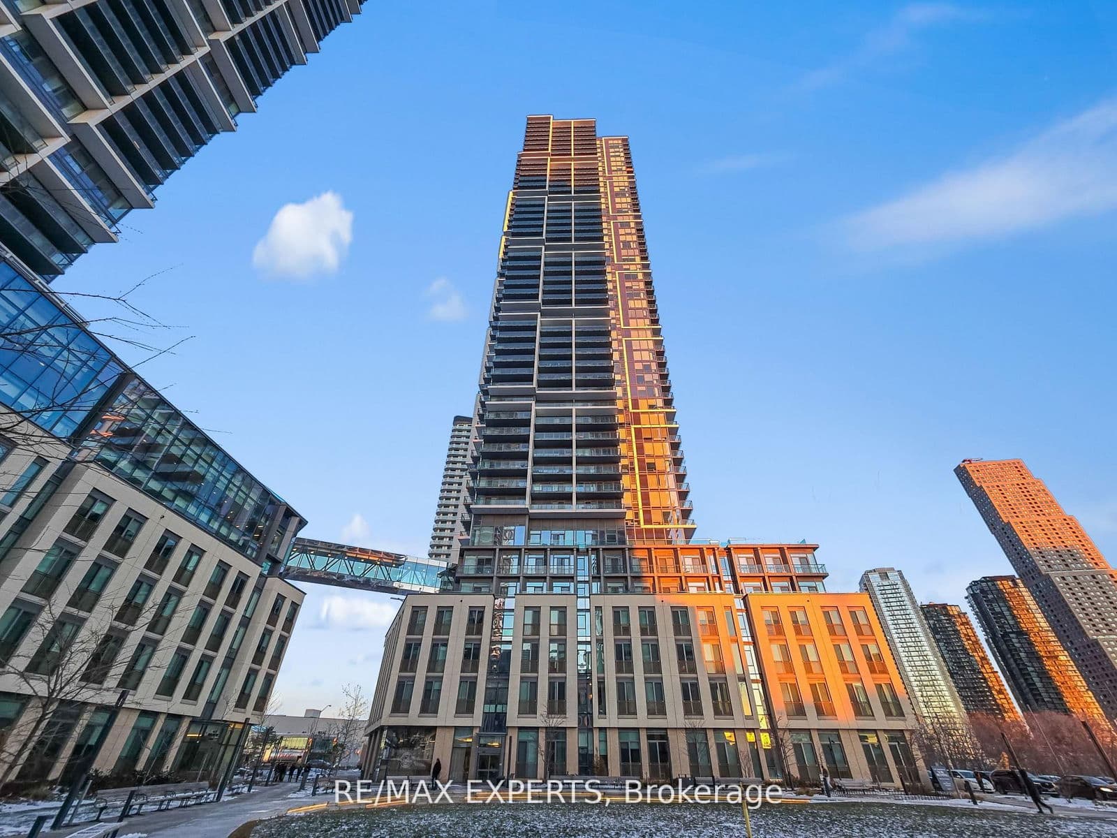 #4701 - 7890 Jane Street