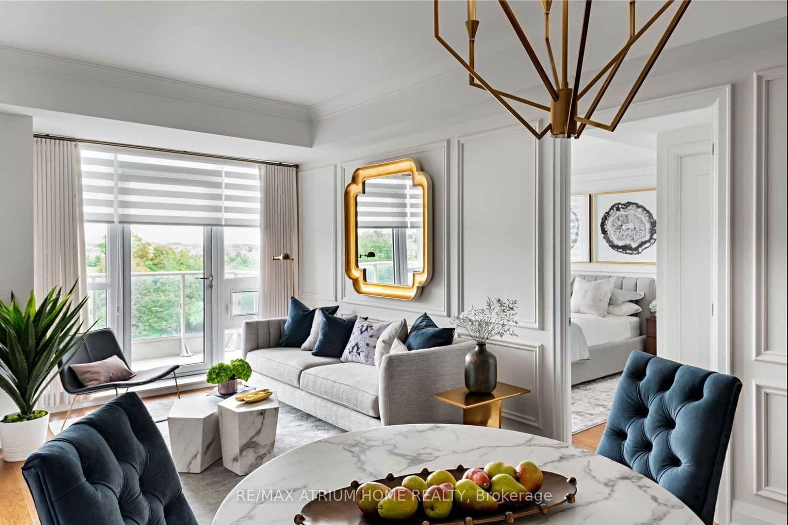 #511 - 15 Stollery Pond Crescent