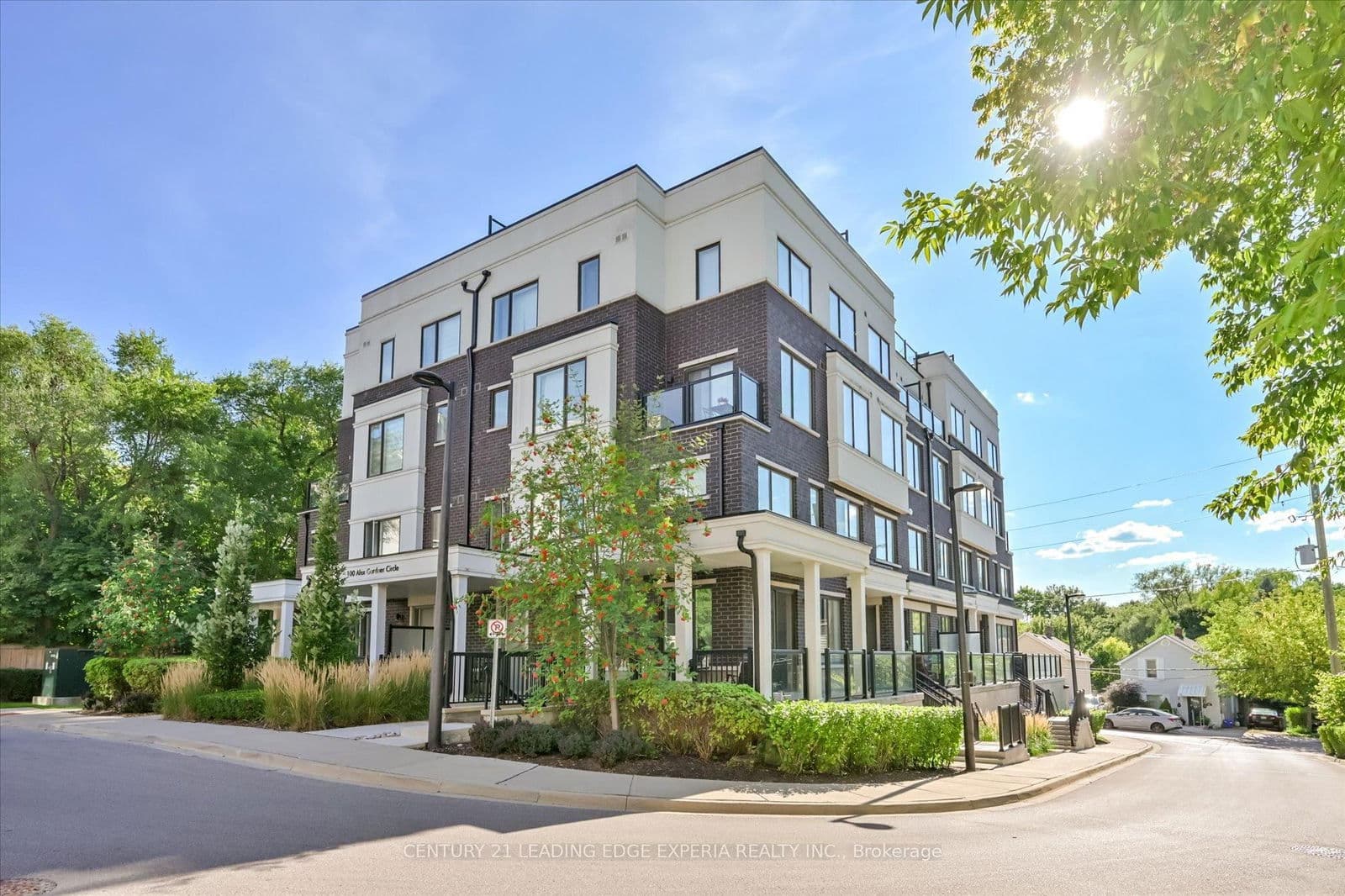 100 Alex Gardner Circle, Unit 2