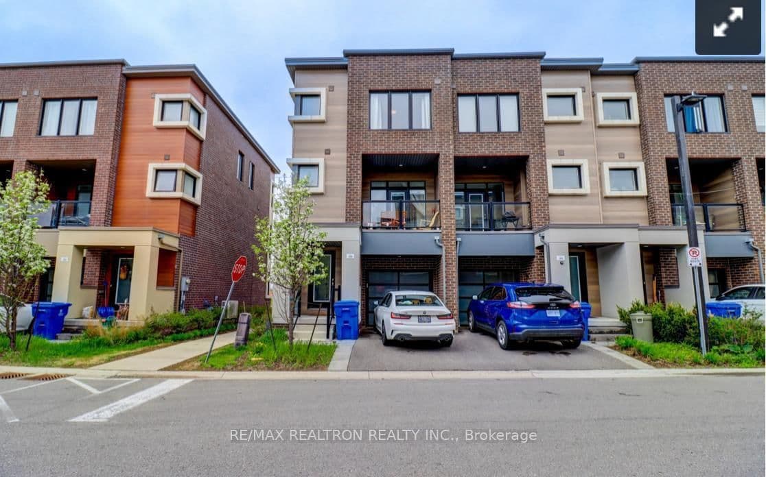 186 Moneypenny Place