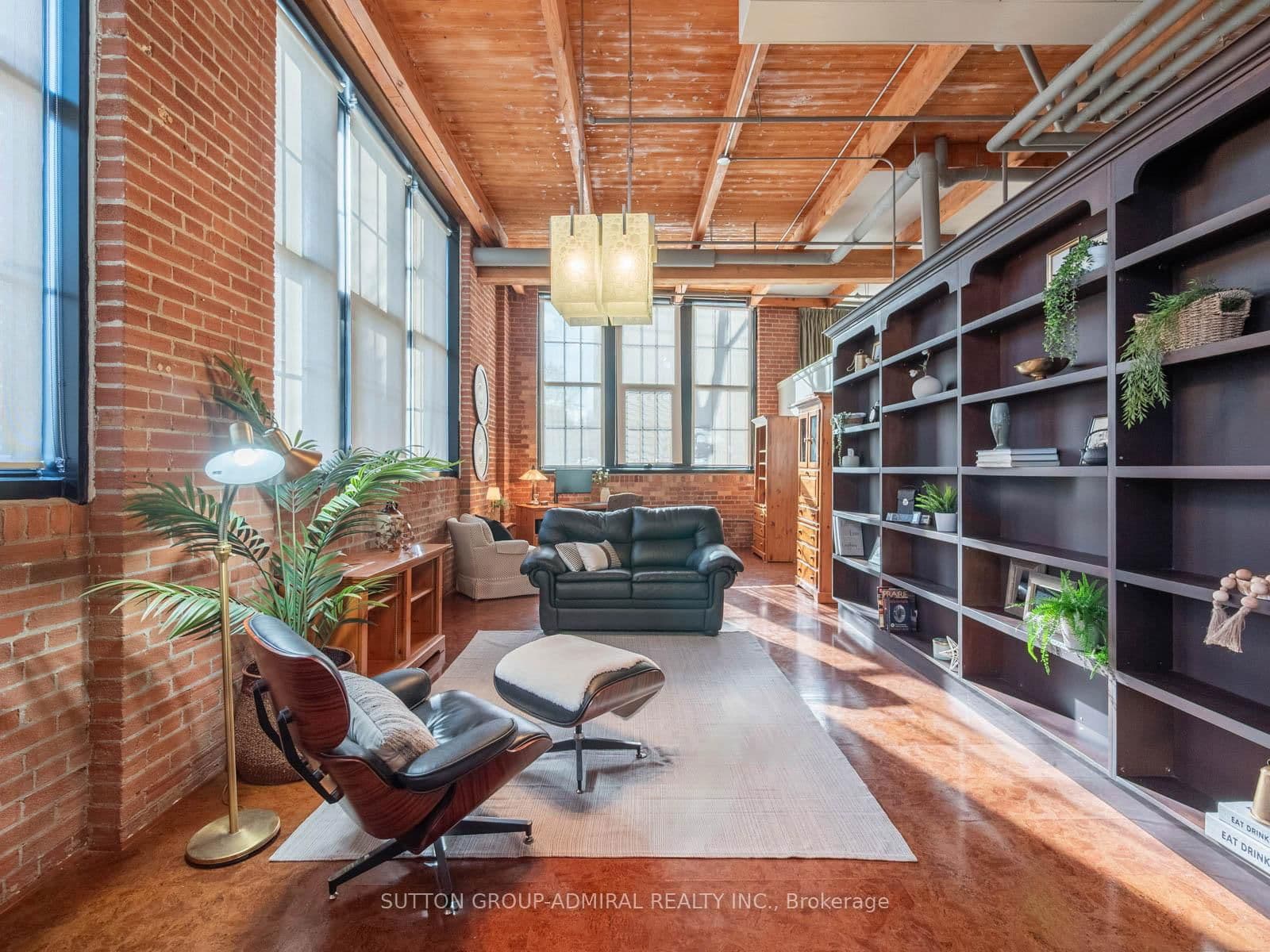 #204 - 543 Timothy Street