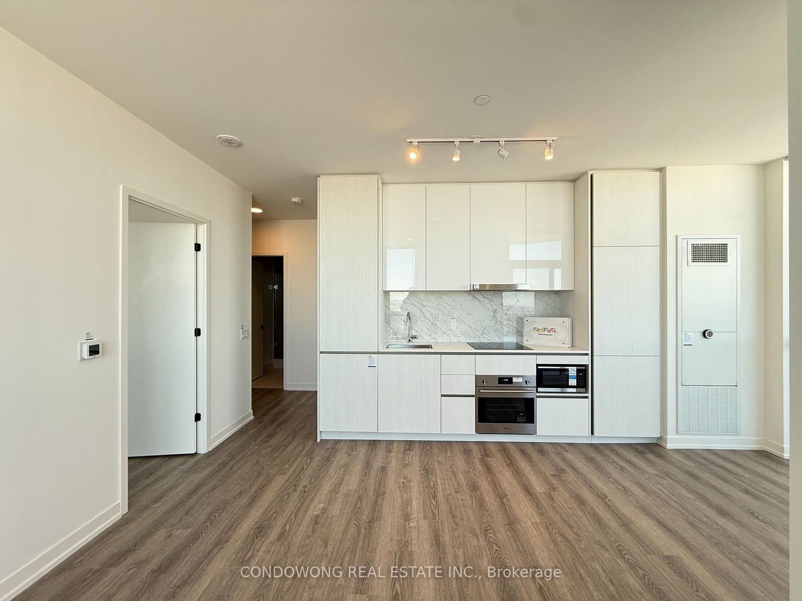 8 Interchange Way, Unit 6002