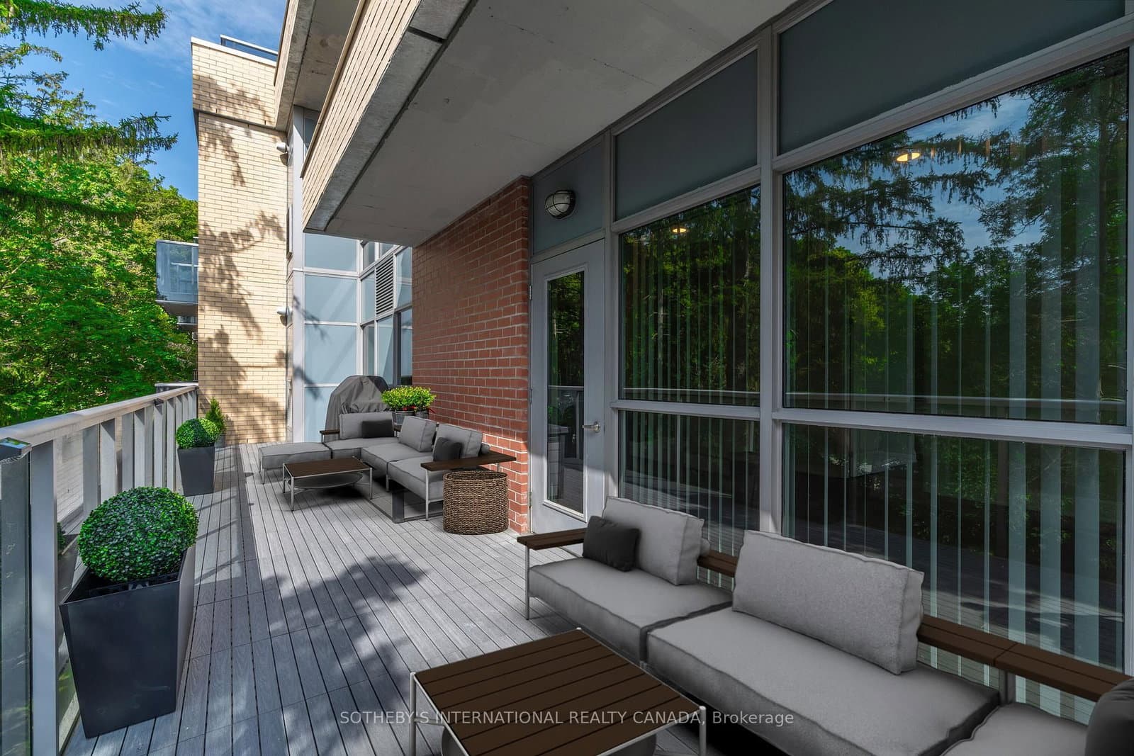 #302 - 8302 Islington Avenue