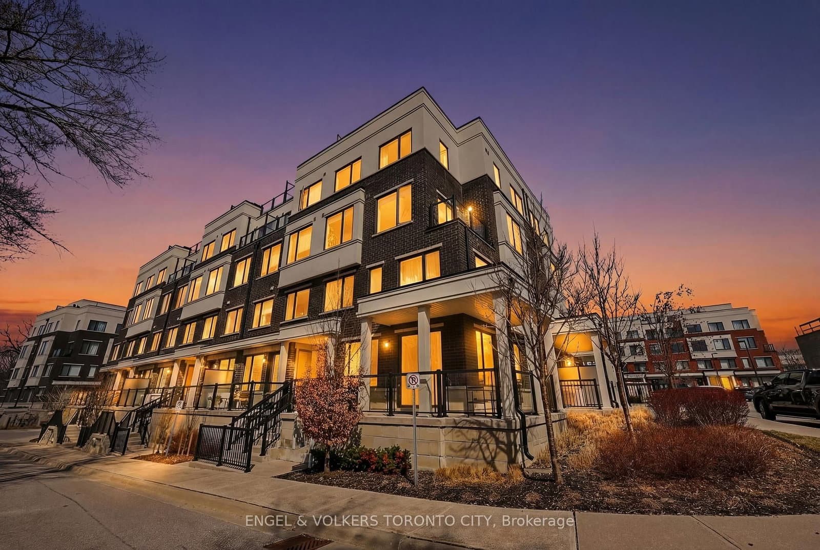 300 Alex Gardner Circle, Unit 42