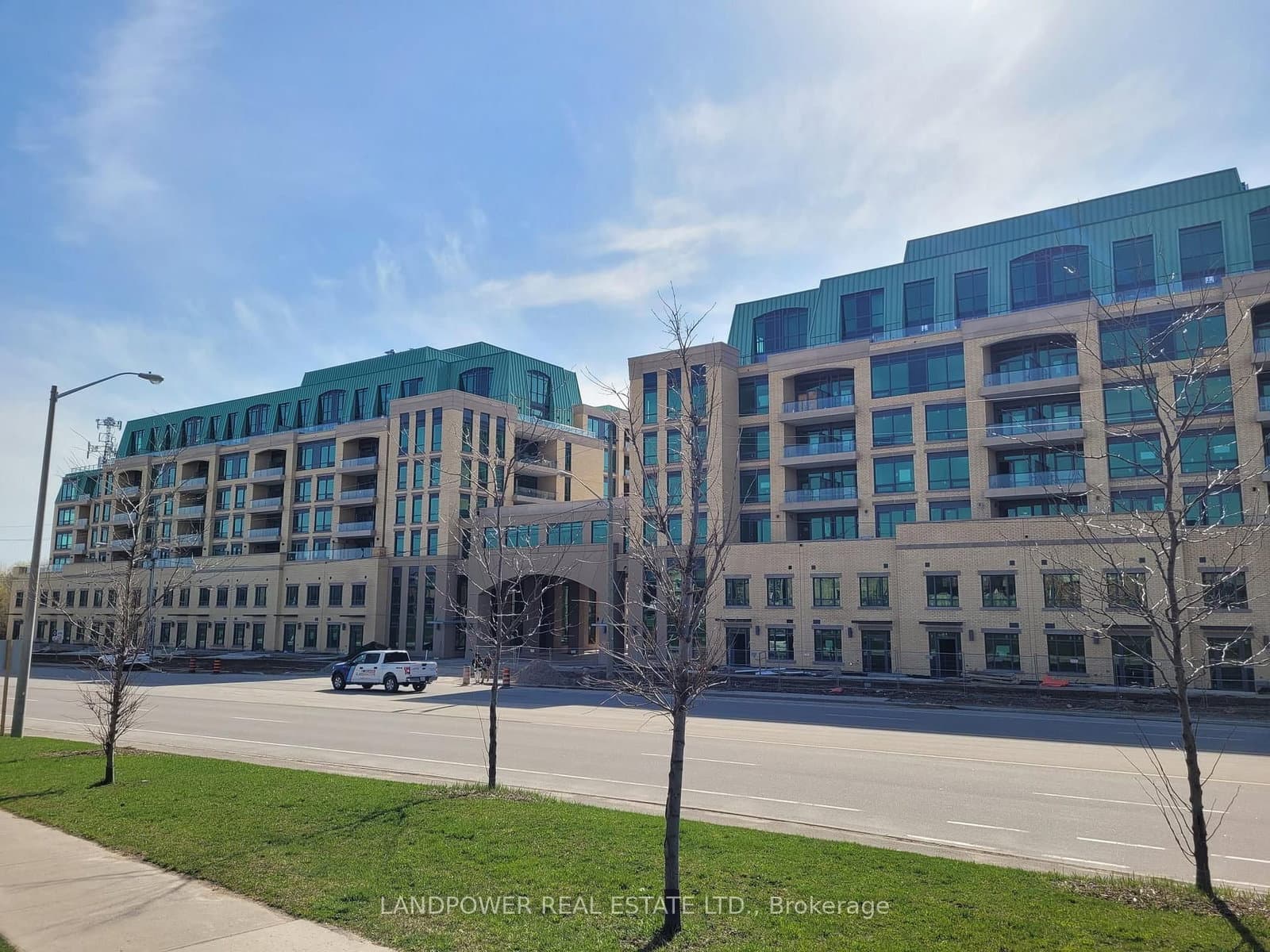 #727 - 11750 Ninth Line