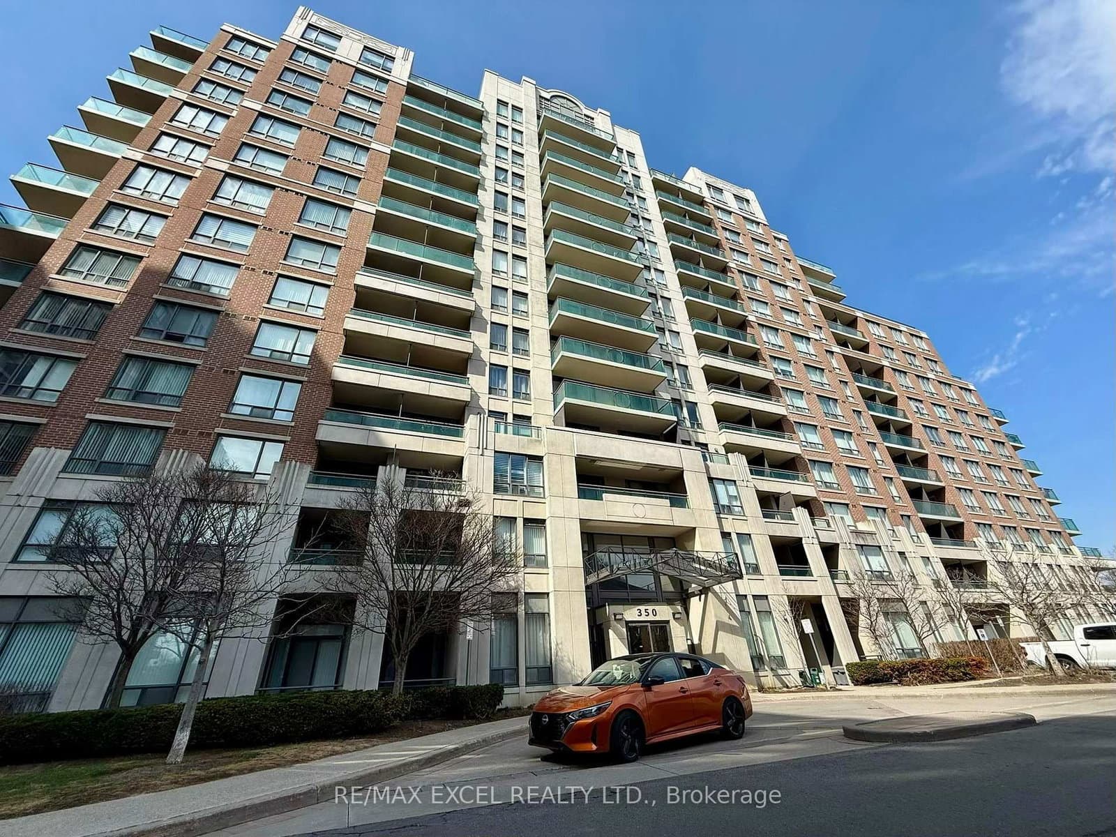 #712 - 350 Red Maple Road
