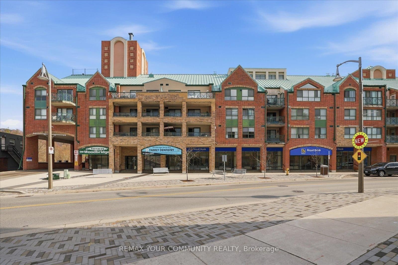 #313 - 121 Woodbridge Avenue