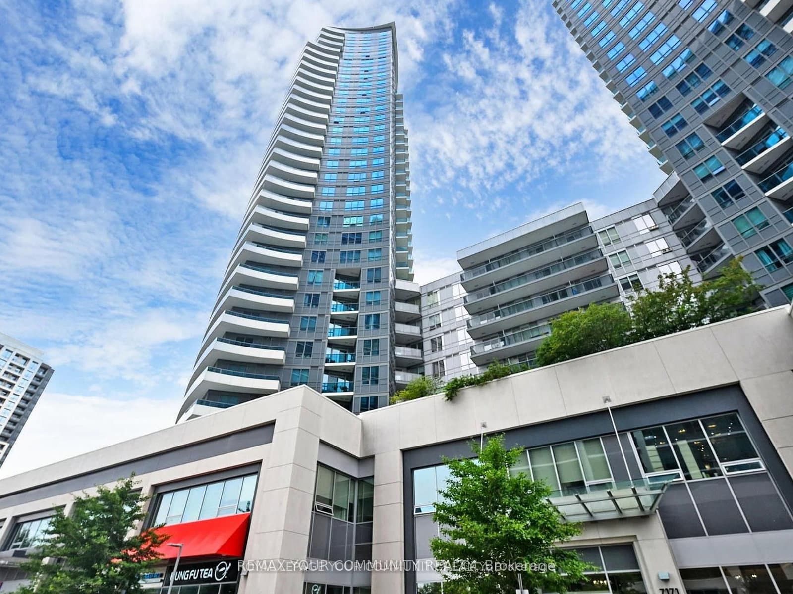 #522 - 7161 Yonge Street