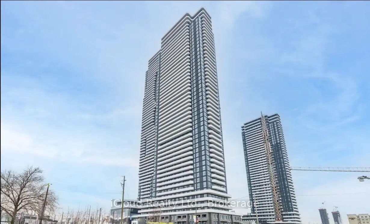 195 Commerce Street, Unit 1211