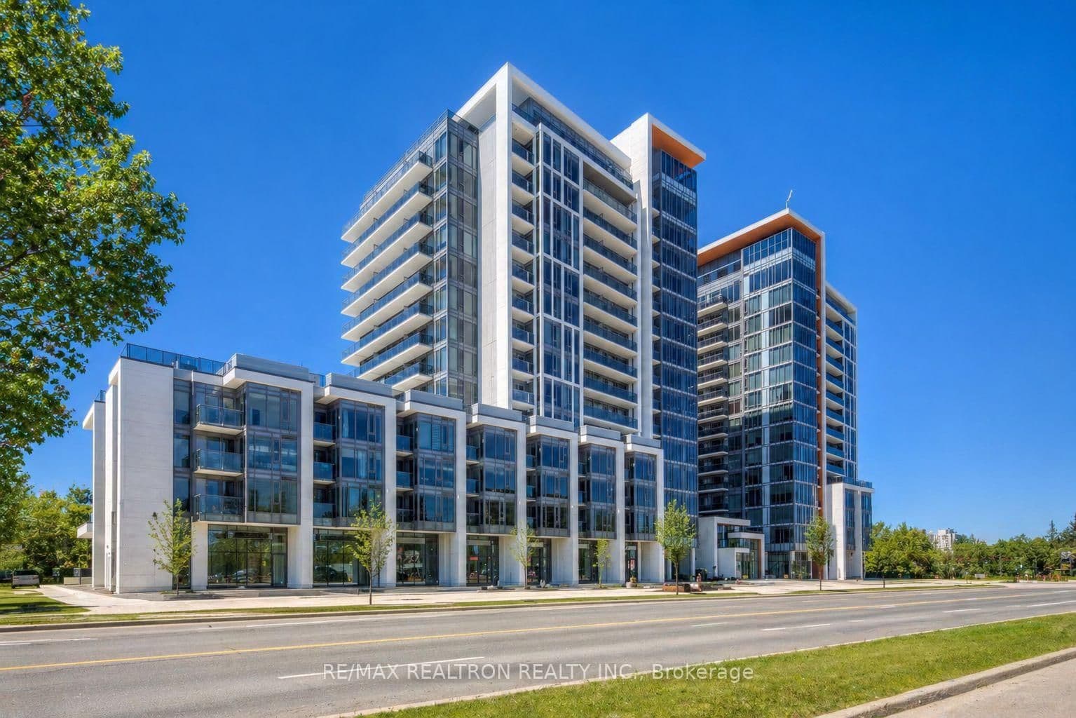 #606 - 9608 Yonge Street