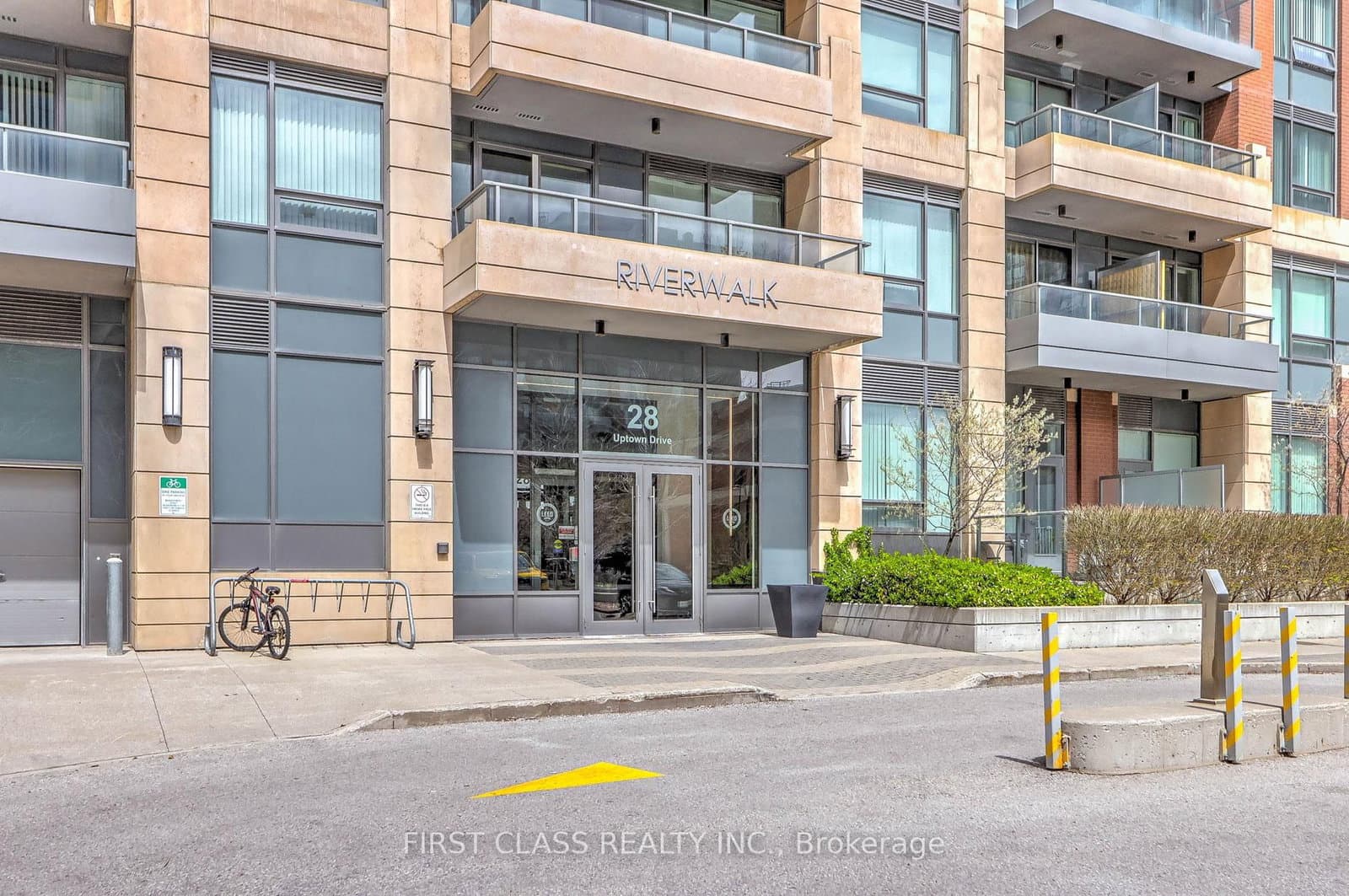 #610 - 28 Uptown Drive