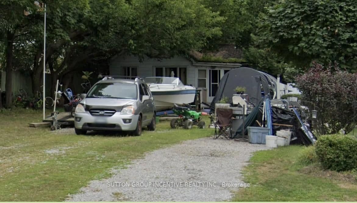 95 Lake Drive N