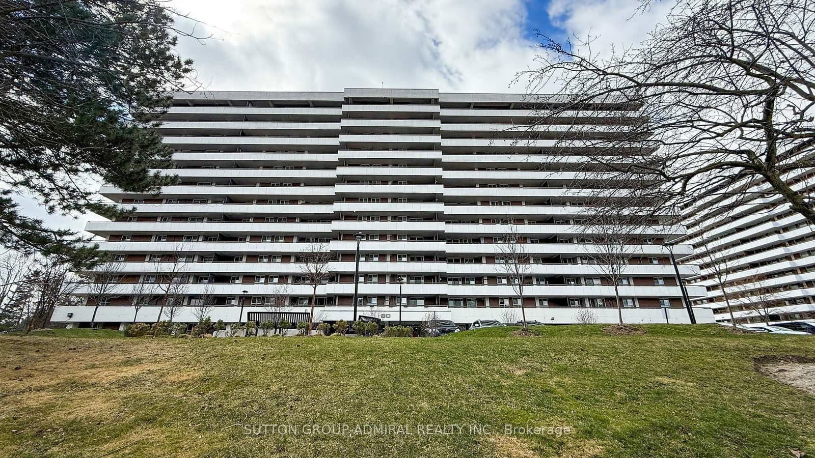 #1011 - 80 Inverlochy Boulevard