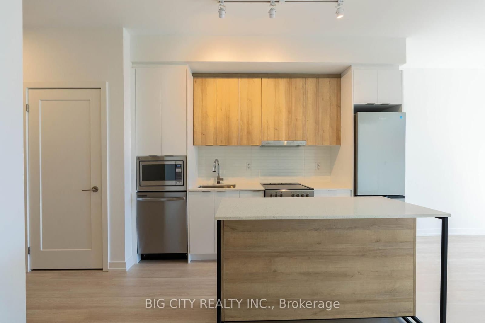 9763 Markham Road, Unit 1812