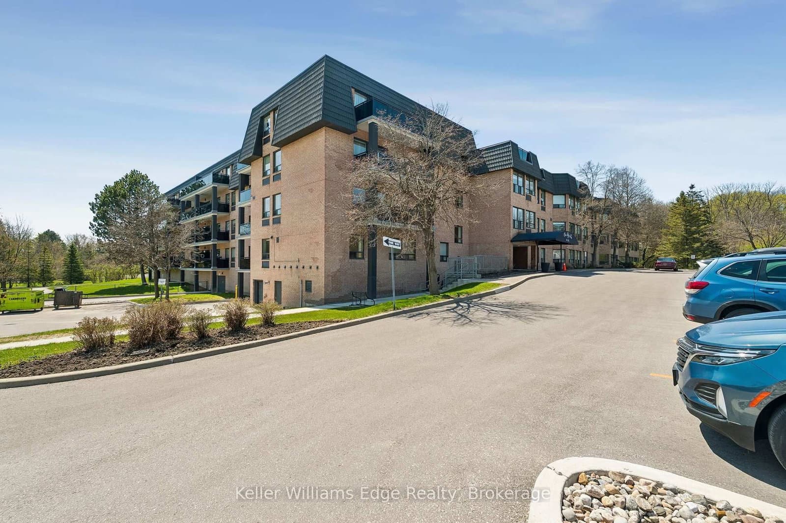 #327 - 155 Main Street N