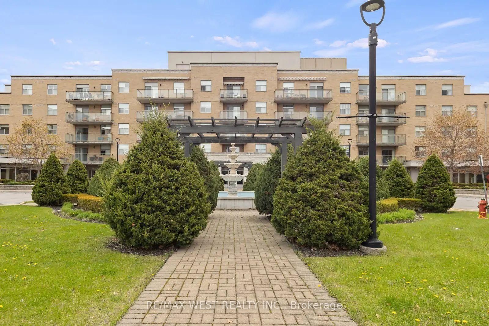 #511 - 2506 Rutherford Road