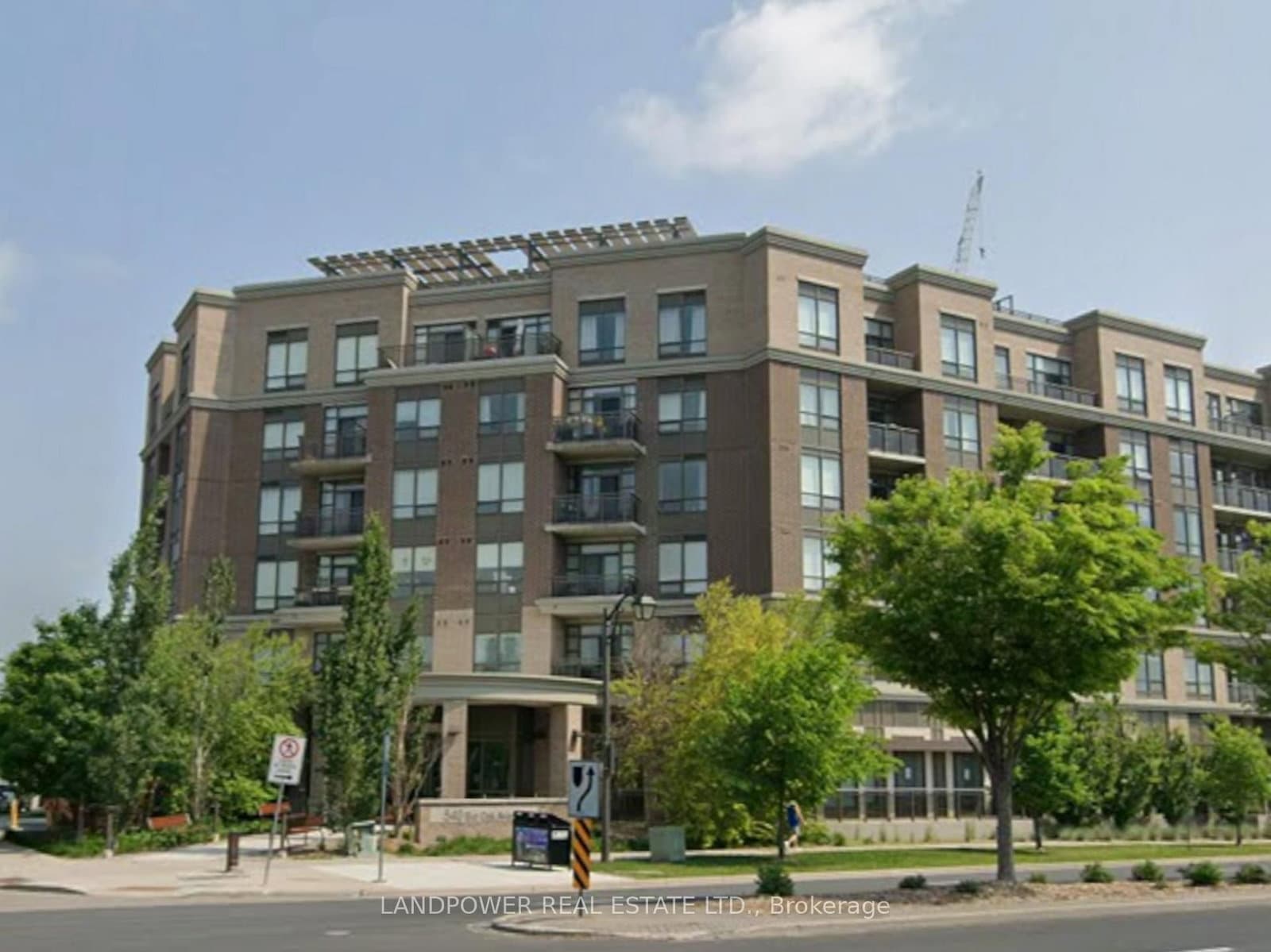 540 Bur Oak Avenue, Unit 227