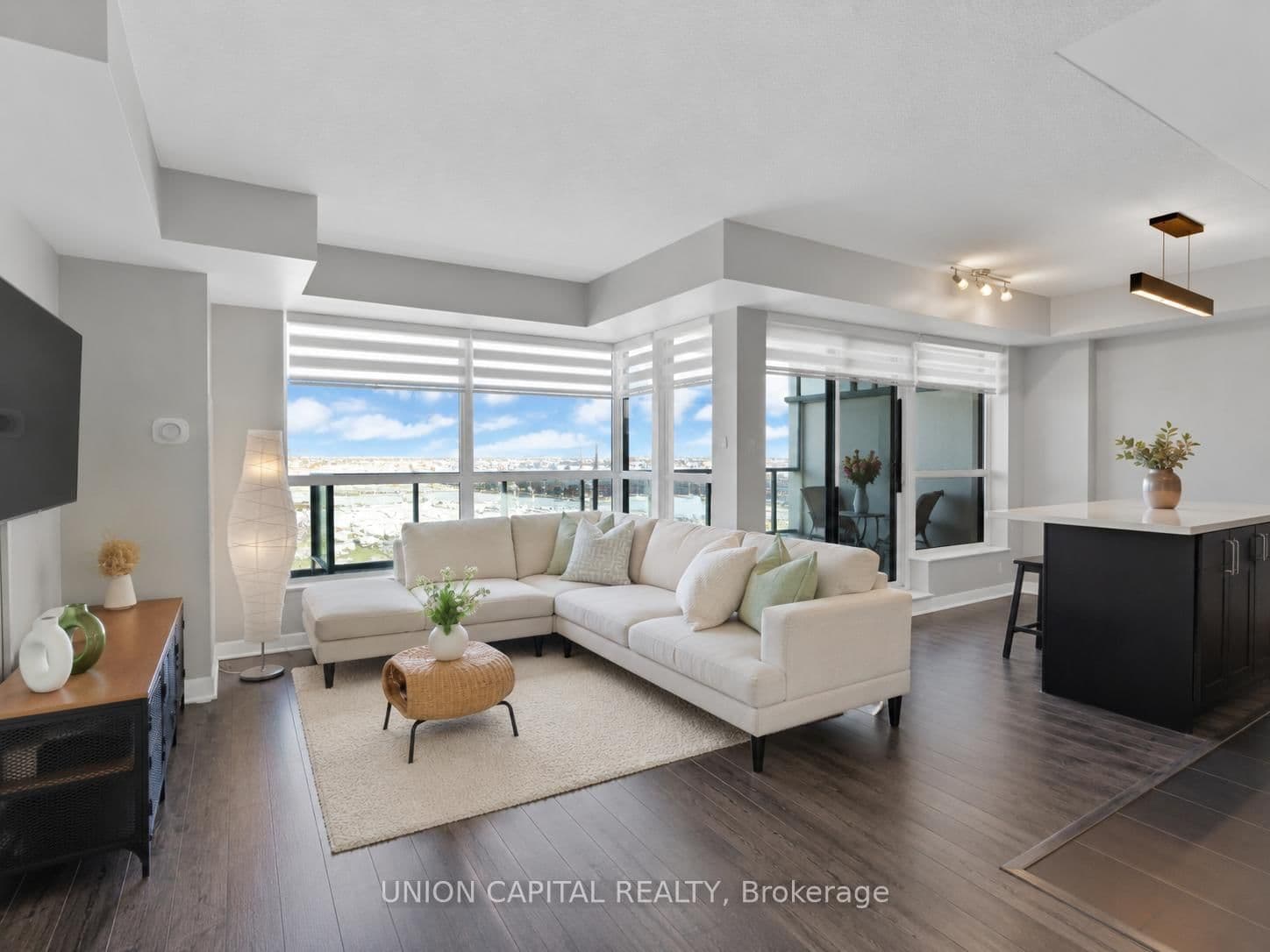 #622 - 75 Norman Bethune Avenue E