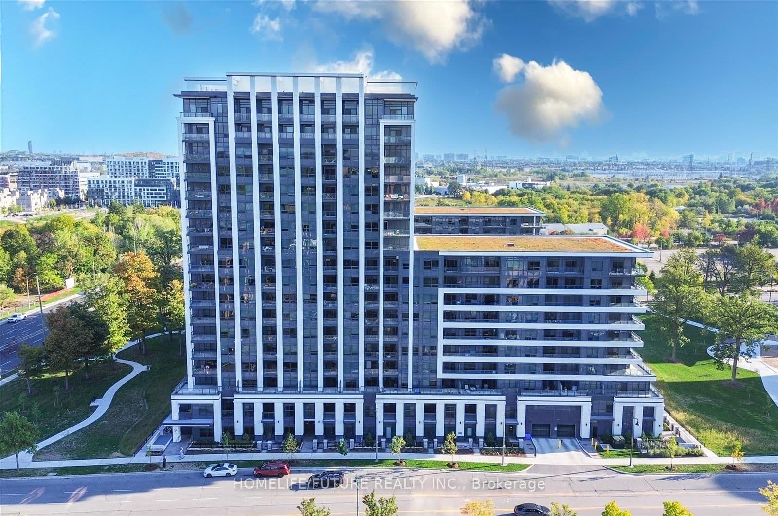 #1017 - 8 Cedarland Drive