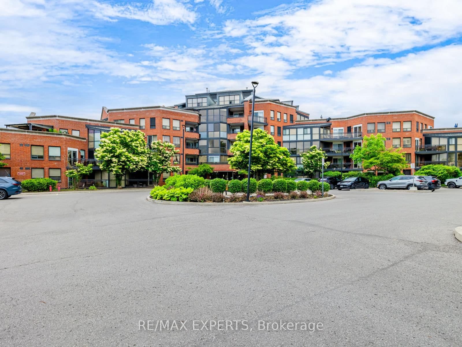 #215 - 100 Arbors Lane