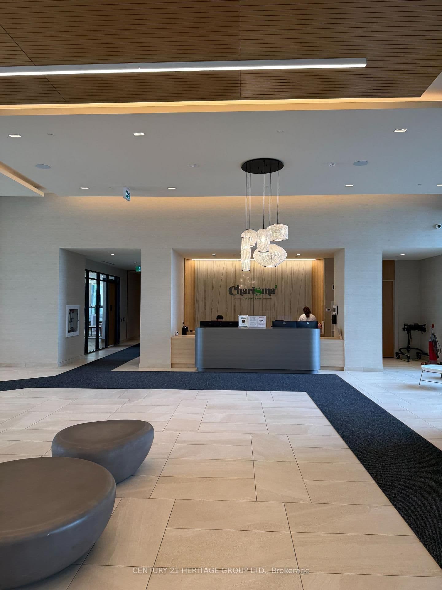 8960 Jane Street, Unit 1201