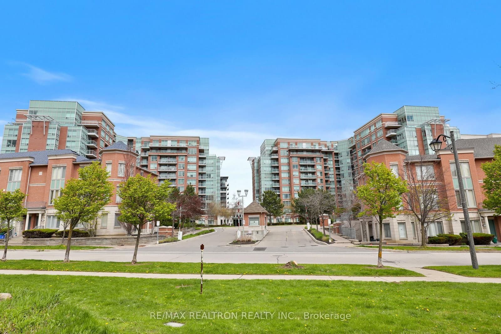 #112 - 48 Suncrest Boulevard