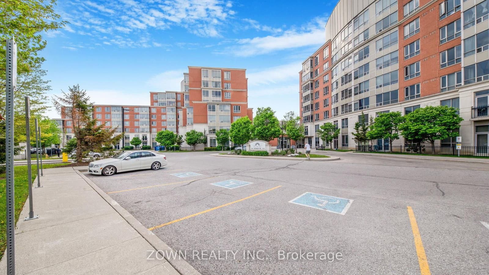 #519 - 7363 Kennedy Road