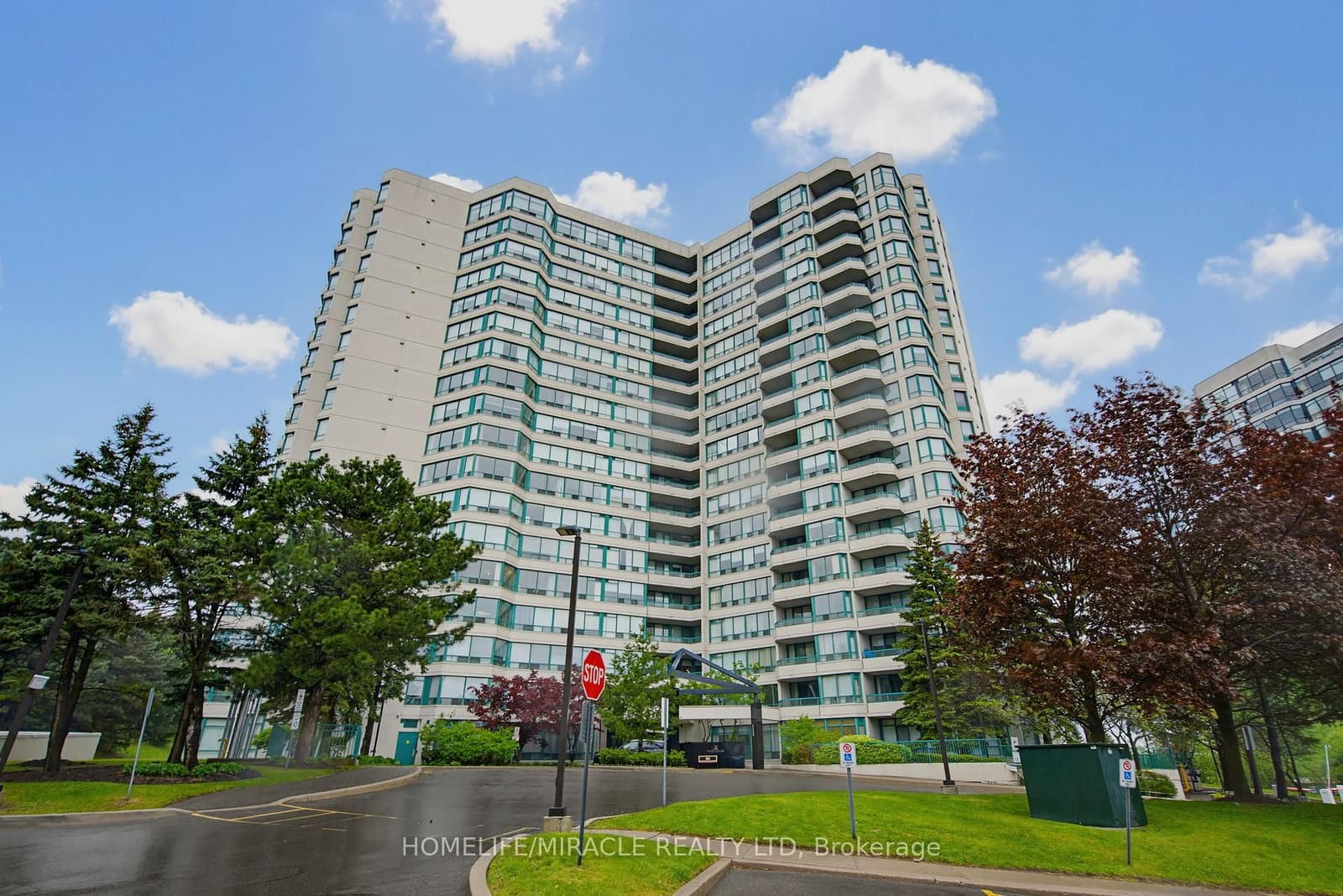 #PH211 - 7250 Yonge Street