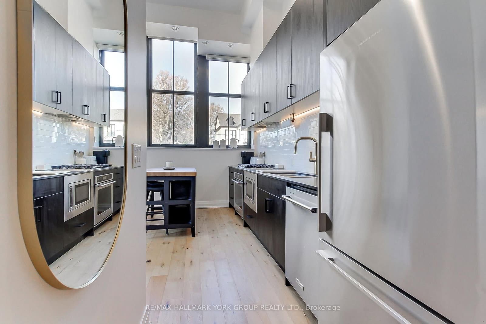 #203 - 400 Park Avenue